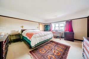 Bedroom- click for photo gallery